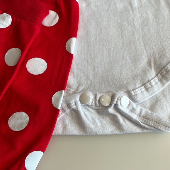 NWOT Long Sleeve Gold Deer Pair Onesie Sizes 18 & 24 months - Picture 4 of 5